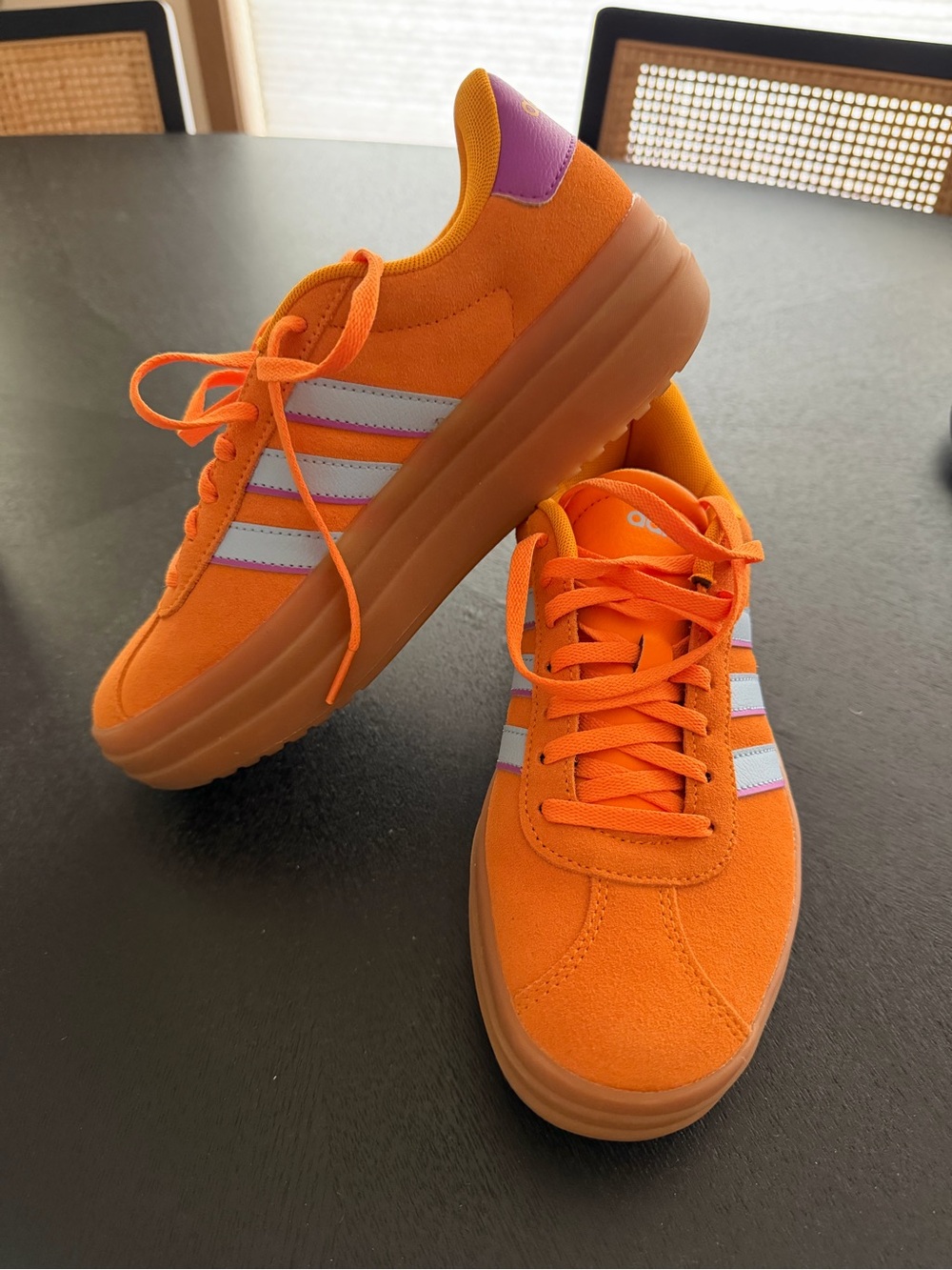 VL COURT BOLD SHOES